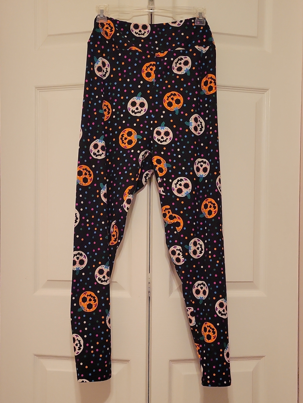 LuLaRoe Black Halloween Pumpkin & Skull Leggings